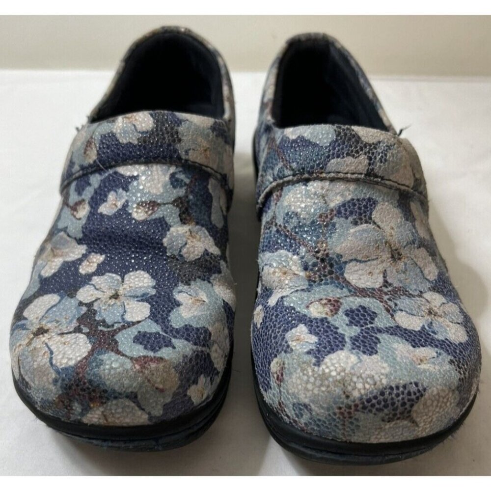 Klogs Blue Floral Leather Slip On Shoes Size 6 Comfortable